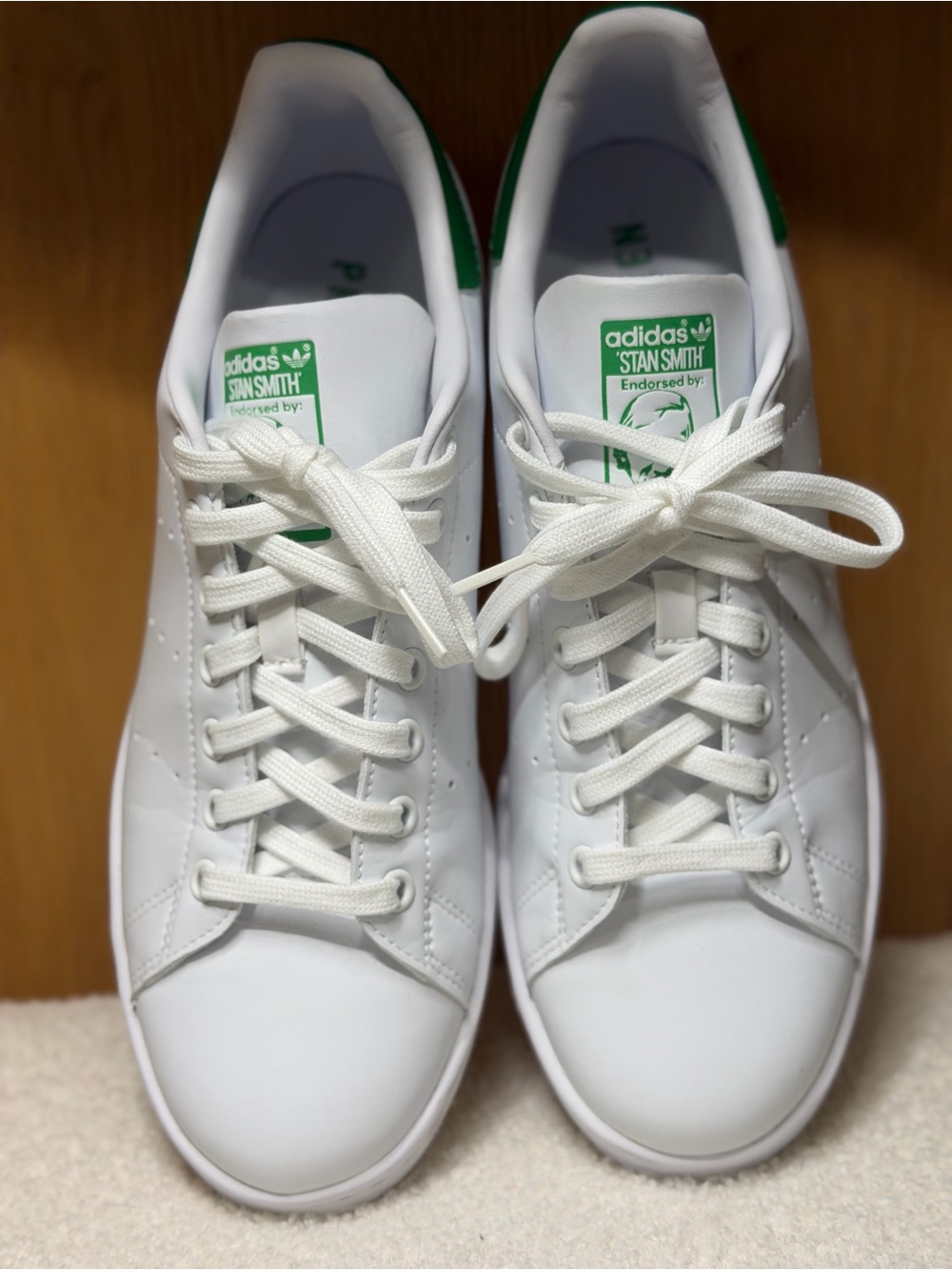 adidas White Sneakers with Green Heel Tab - Stan Smith Style 10 - Picture 5 of 8